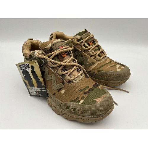 Треккинговые кроссовки «MAGNUM» летние в Анапе